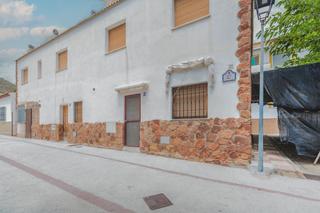 Pis  C/ real. Solvia inmobiliaria  piso paterna del río