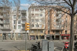 Etagenwohnung  C/ margall. Solvia inmobiliaria  piso barcelona