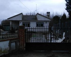 Xalet  C/ sitio de las viñas. Solvia inmobiliaria  casa santa marta de tormes