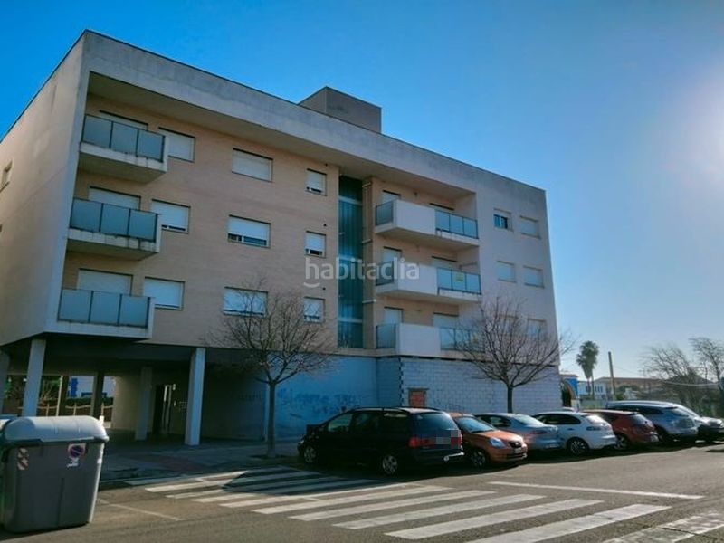 Foto 539eda0e-cfd5-4c33-94a0-fb4790fdb7a6. Pis amb aparcament a Almendralejo