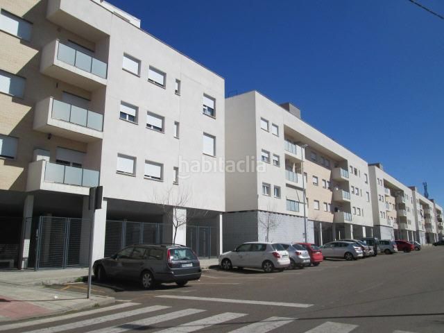 Foto 80df30e7-8a82-4a2a-a988-7f447db10495. Pis amb aparcament a Almendralejo