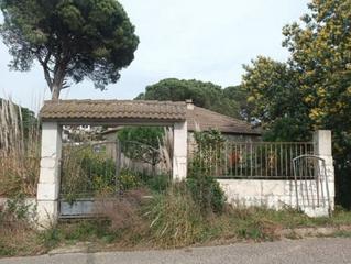Xalet  C/ sant jaume. Solvia inmobiliaria  chalet independiente maçanet de la selva