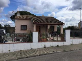 Xalet  C/ premia de mar. Solvia inmobiliaria  chalet independiente santa coloma de farner