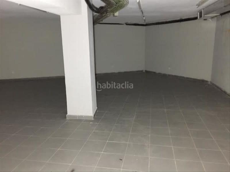 Foto 065ff0db-8707-481d-bba5-98bb5abc3425. Location local commercial dans Molar (El)