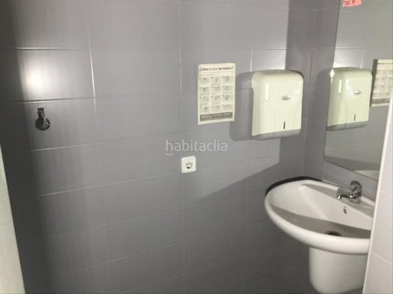 Foto 3950ed03-3d97-425d-a829-af94f9d0b558. Location local commercial dans Molar (El)