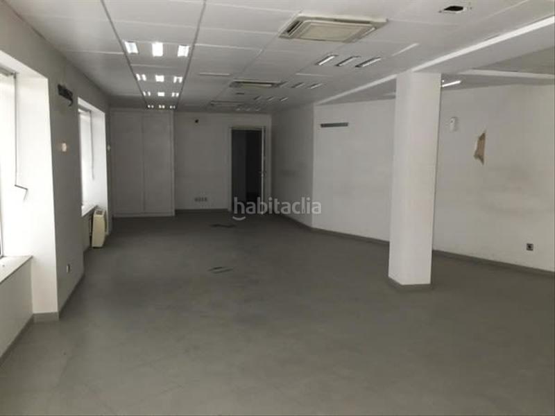 Foto 70970fc3-d3ff-4aab-b1ef-40874434460c. Location local commercial dans Molar (El)