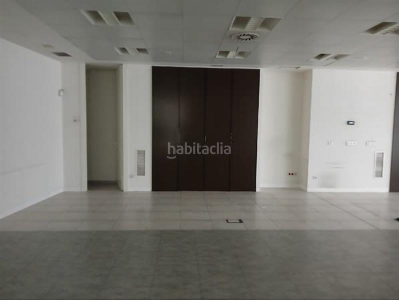 Foto fdedb9f9-ab20-4165-9eb8-569c6c39b2b0. Local commercial dans Cascajos - Piqueras Logroño