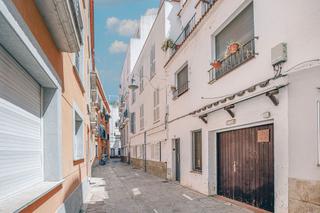 Edifici  C/ sant climent. Solvia inmobiliaria  edificio lloret de mar