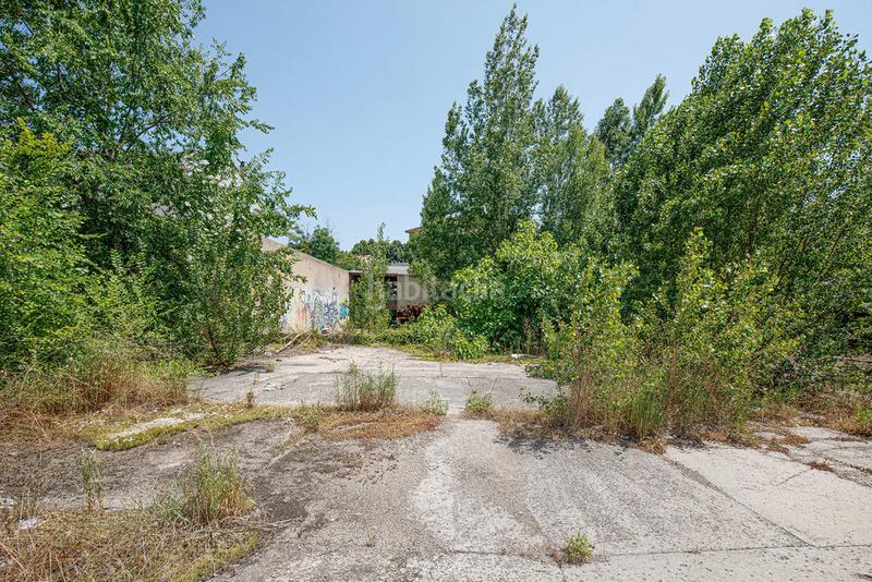 Foto 17f3dc98-192d-4102-b04a-a31a88b6b3db. Finca rústica solvia inmobiliaria suelo urbano en Olot