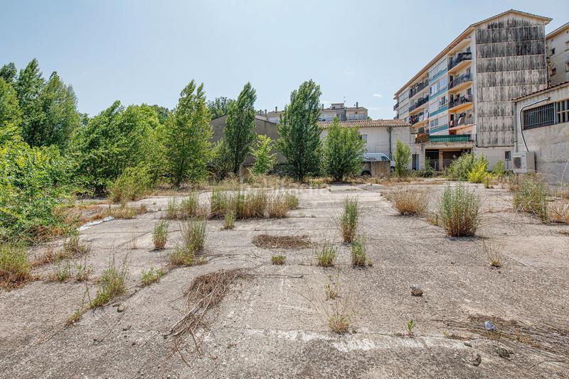 Foto 7576e5c7-93b1-4280-bee6-b77c84e8d3ca. Finca rústica solvia inmobiliaria suelo urbano en Olot