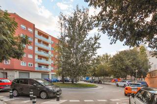 Pis  C/ foix  y av baix camp        -  las torres de cambrils  -. Solvia inmobiliaria  piso cambrils