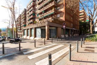 Location Local commercial  Ps valldaura. Solvia inmobiliaria  locales barcelona
