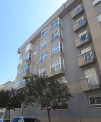 Pis  C/ la safor. Solvia inmobiliaria  piso carlet