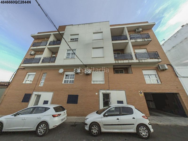 Foto 6df686bf-272d-4234-8f73-b350f98a991f. Pis amb aparcament a Almendralejo