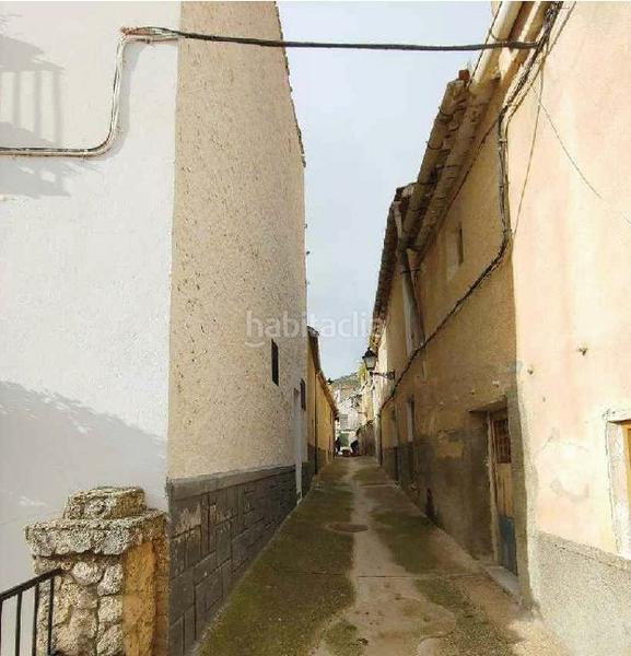 Foto 895d99ef-e402-4dd7-9a1a-3b42d985fb00. Piso solvia inmobiliaria piso en Yeste