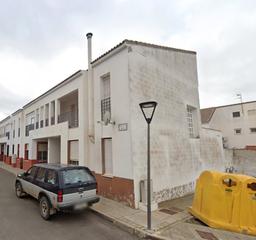 Casa aparellada  C/ jazmín. Solvia inmobiliaria  chalet adosado corral de calatrava