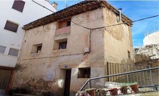 Casa aparellada  C/ rosario. Solvia inmobiliaria  chalet adosado vallanca