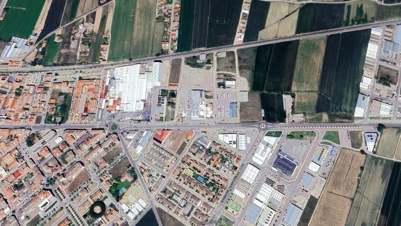 Foto 680b1f75-860d-4fdc-80c6-9bd0a1c4a0b5. Ufficio in Golmés