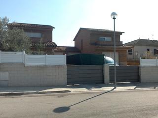 Casa aparellada  Av amor - can bonastre -. Solvia inmobiliaria  chalet adosado piera