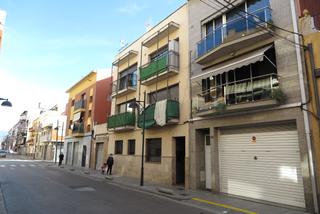 Pis  C/ riera. Solvia inmobiliaria  piso canovelles