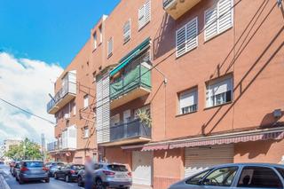 Pis  C/ sant jordi. Solvia inmobiliaria  piso canovelles