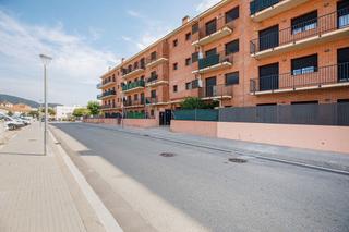 Pis  C/ lluis companys. Solvia inmobiliaria  piso jonquera la