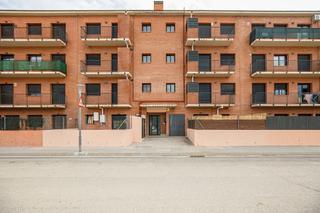 Pis  C/ lluis companys. Solvia inmobiliaria  piso jonquera la