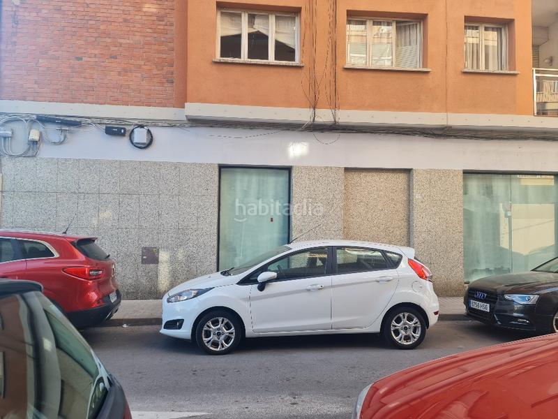 Foto b52db6eb-d8f6-427e-b788-6cab789f3d0a. Location local commercial dans Sol i Padrís - Sant Oleguer Sabadell