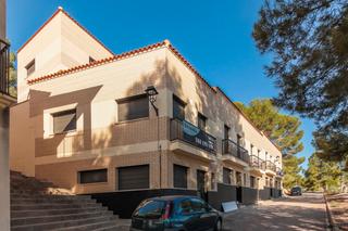 Maison jumelée  C/ del margallo. Solvia inmobiliaria  chalet adosado pobla de montornès la