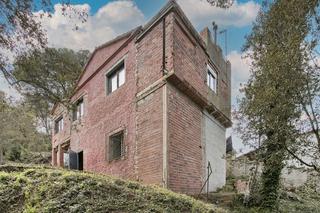 Xalet  C/ can pahisa. Solvia inmobiliaria  chalet independiente roca del vallès la