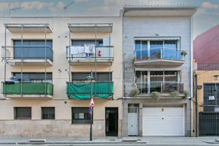 Pis  C/ riera. Solvia inmobiliaria  piso canovelles