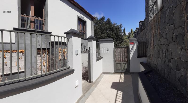 Foto 06014677-4b4a-45ca-8c16-bcea3f0a5301. Casa aparellada a Tacoronte - los naranjeros Tacoronte