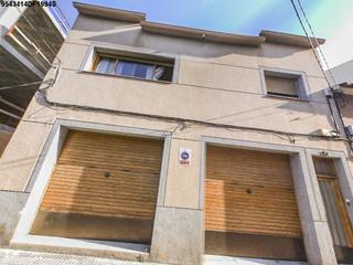 Maison jumelée  C/ sant gaietà. Solvia inmobiliaria  chalet adosado rubí