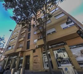 Local Comercial  C/ baldomer sola. Solvia inmobiliaria  locales badalona