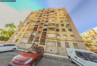 Pis  C/ san pedro del pinatar. Solvia inmobiliaria  piso cartagena