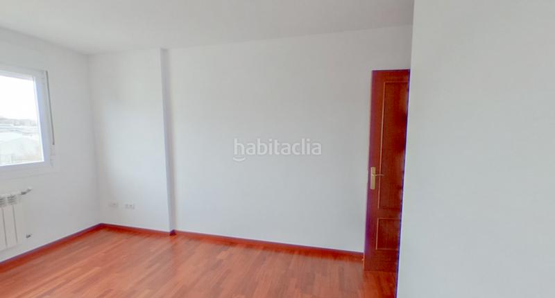 Foto 8d2f6819-79e9-4f2c-a22c-3d8549559ea8. Pis amb calefacció aparcament a Alisal - San Román Santander