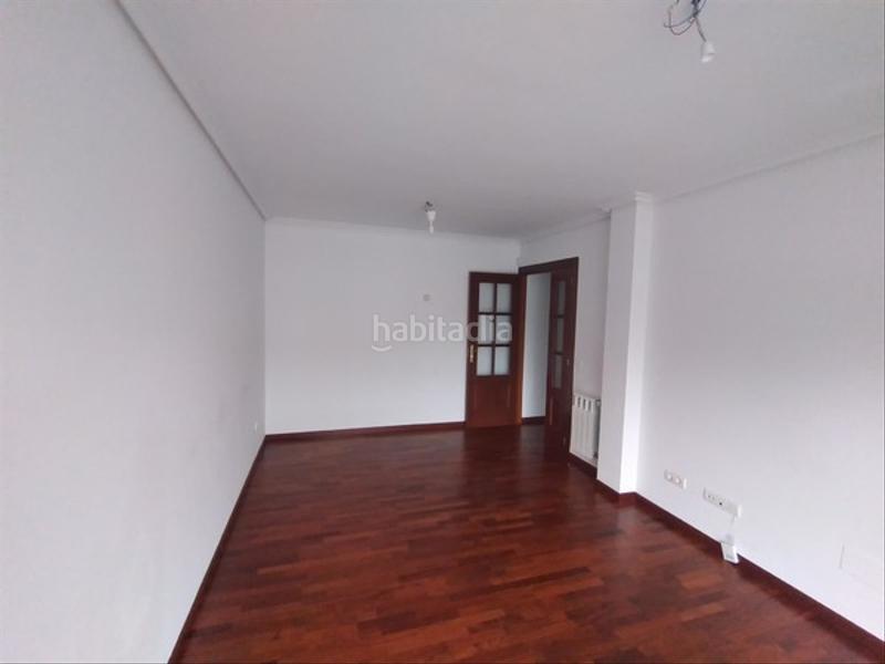 Foto a66638fb-5454-4a79-b962-829b518b45cb. Pis amb calefacció aparcament a Alisal - San Román Santander