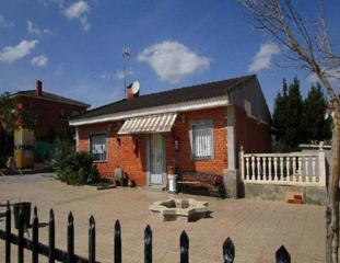 Casa aparellada  C/ la parra. Solvia inmobiliaria  chalet adosado méntrida