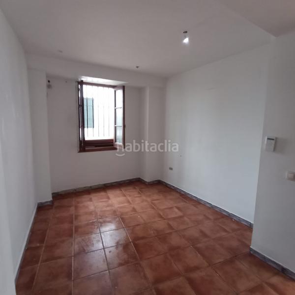 Foto 458e68a2-5a3c-4a5f-9835-0828b194c36c. Pis a Carmona