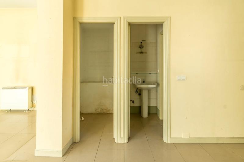 Foto a744df09-3c1d-4ada-84a4-a952738972a7. Location local commercial dans Villa Pilar Burgos