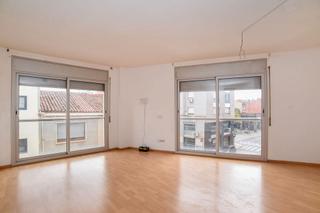 Dúplex  C/ ustrell. Solvia inmobiliaria  dúplex sabadell