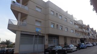Local Comercial  C/ enric morera. Solvia inmobiliaria  locales cubelles