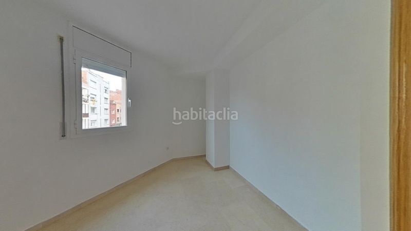 Foto 8dcd7652-88dc-4465-aca7-23f014f6f774. Apartament amb calefacció aparcament a Ca n'Aurell Terrassa