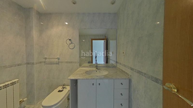 Foto bd9c6480-4d56-45d6-98f3-5ed0a0f0b674. Apartament amb calefacció aparcament a Ca n'Aurell Terrassa