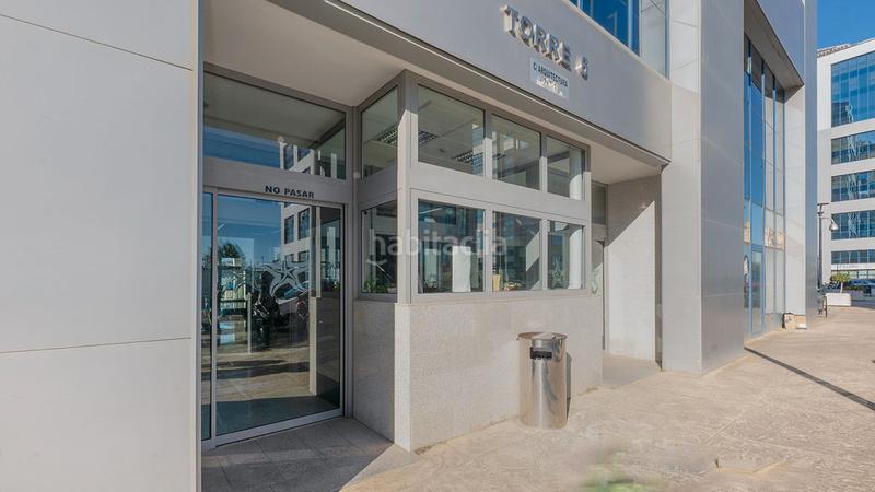 Foto dc0c17f9-651f-4363-9cc3-df38c700784d. Bureau dans San Jerónimo - La Bachillera Sevilla