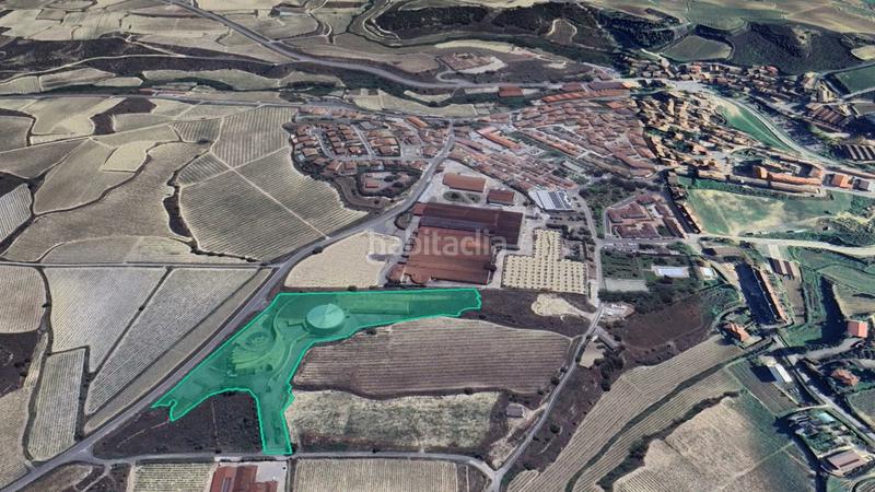 Foto fa789aa9-7c52-45c9-ab69-1be4c394943a. Finca rústica solvia inmobiliaria terreno con edificación en Elciego