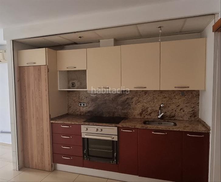 Foto 13b3324c-e41c-4042-b871-30b2bf3a2bf6. Piso solvia inmobiliaria piso en Centre Figueres