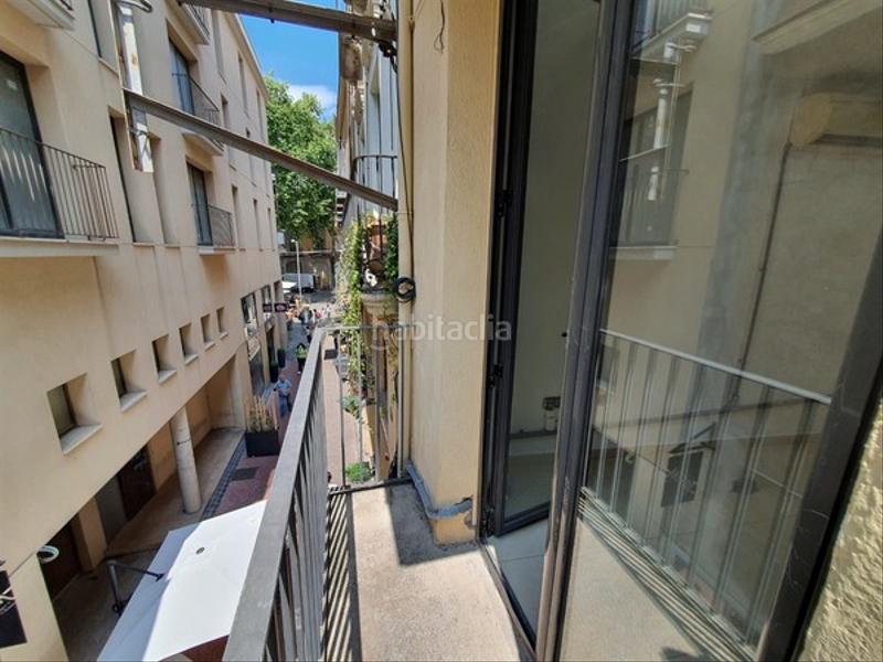 Foto 3921c8f6-19bc-42d2-9da0-7715a59362e0. Piso solvia inmobiliaria piso en Centre Figueres