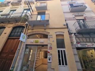 Pis  C/ tints. Solvia inmobiliaria  piso figueres