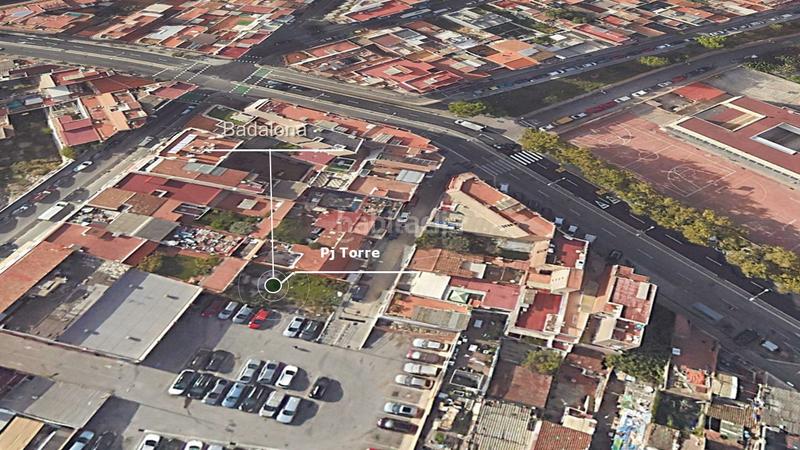 Foto aeef91fd-e66e-4aae-ae67-ec99a6c0e457. Oficina solvia inmobiliaria suelo urbano consolidado en Badalona